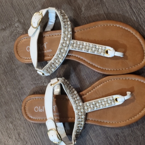 Sandals - Picture 3 of 4